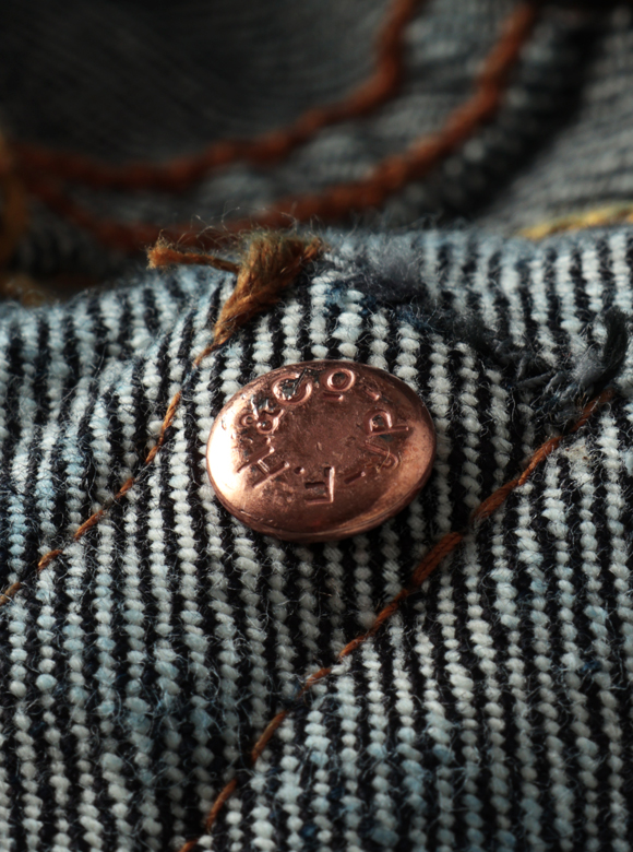 .05 バックポケットの強度を高める隠しリベット