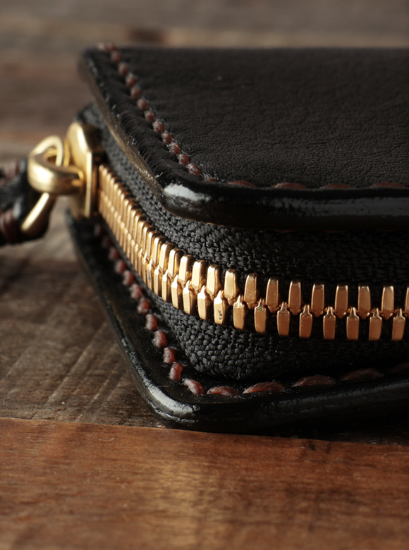 .03 ジッパーテープを保護するリセストジッパー