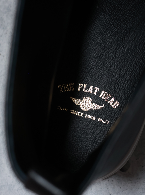 .06 インソールへの箔押し