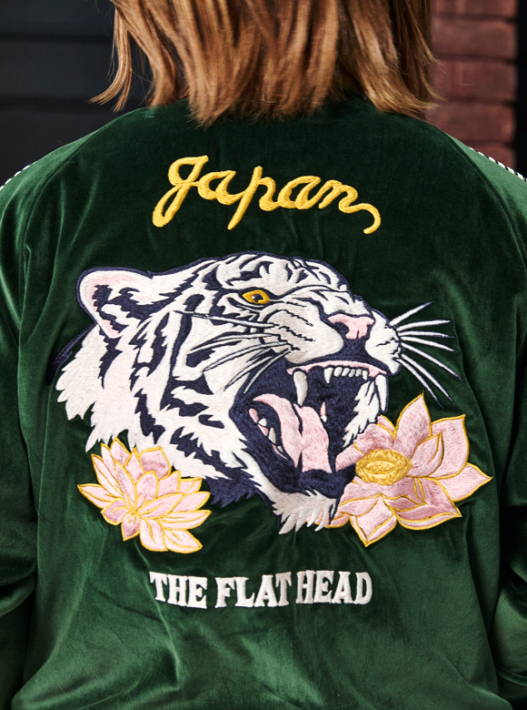 な*ん様 〈新品〉ケイト・ロータス 格闘技デビュー時期 受注生産Tシャツ 予約商品】ケイト・ロータス選手監修 スペシャルコラボスカジャン FN